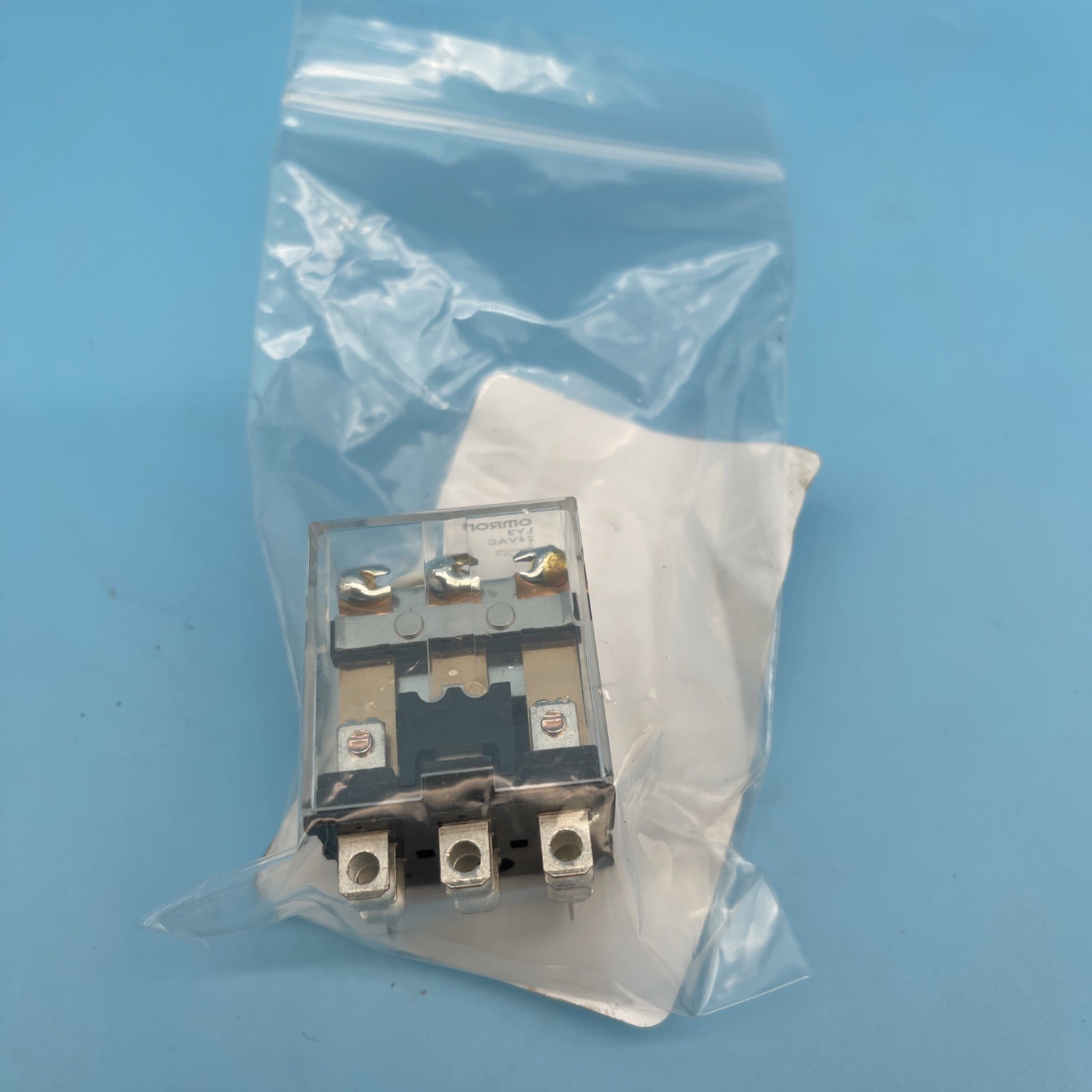 OMRON LY3 AC24 General Purpose Relay,24VAC, 10A, 11Pins 2XC03 New