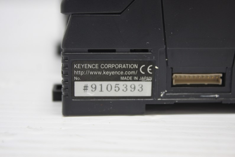 Keyence KV-40DT DC Power Supply Type Base Unit w/ KV-E4XT