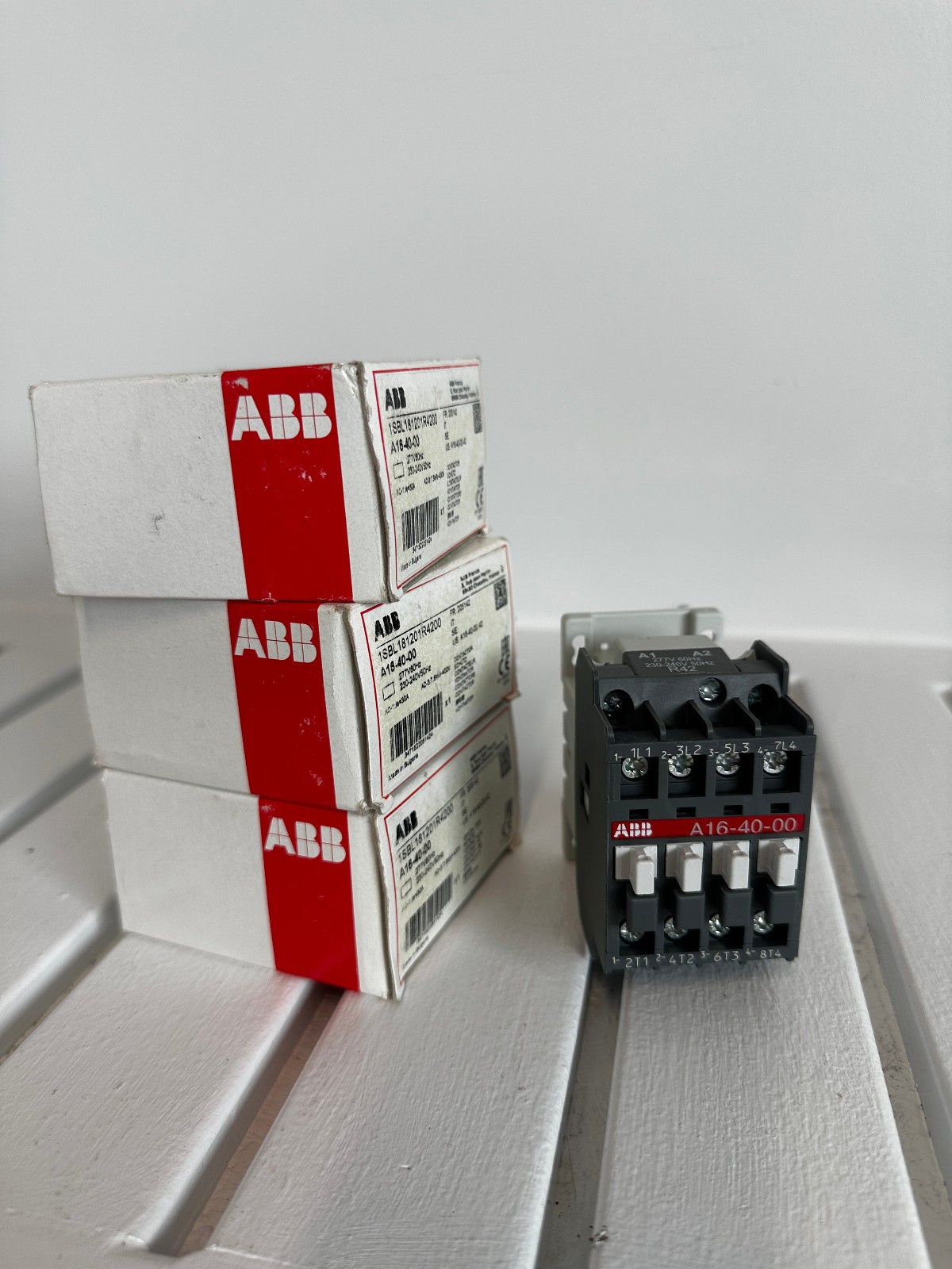 LOT of 3 – New ABB Contactor A16-40-00 110V~120V IN BOX – FREE SHIPPING