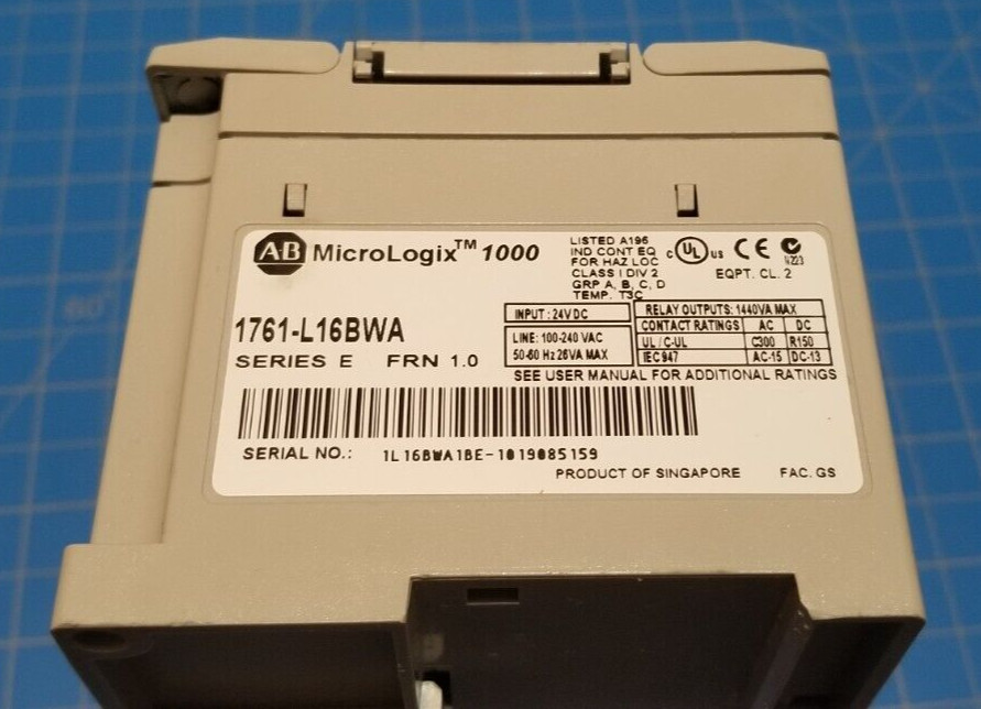 Allen-Bradley MicroLogix 1000 1761-L10BWB PLC Processor Series E, Input 24VDC
