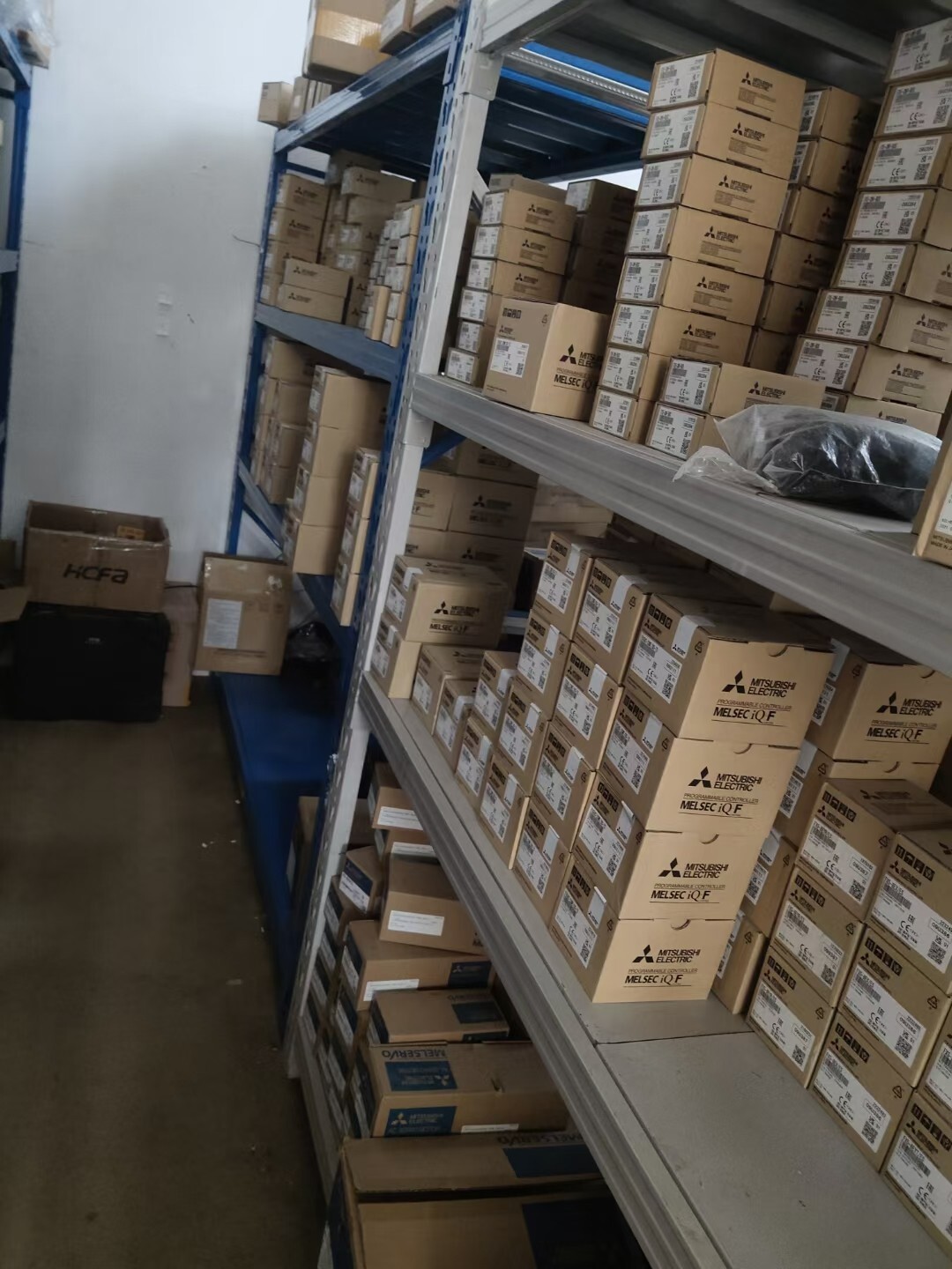 FUJI GYB201D7-RF2-C-Z1 AC SERVO MOTOR 0.2KW NEW IN OPEN BOX .DHL/FEDEX/UPS