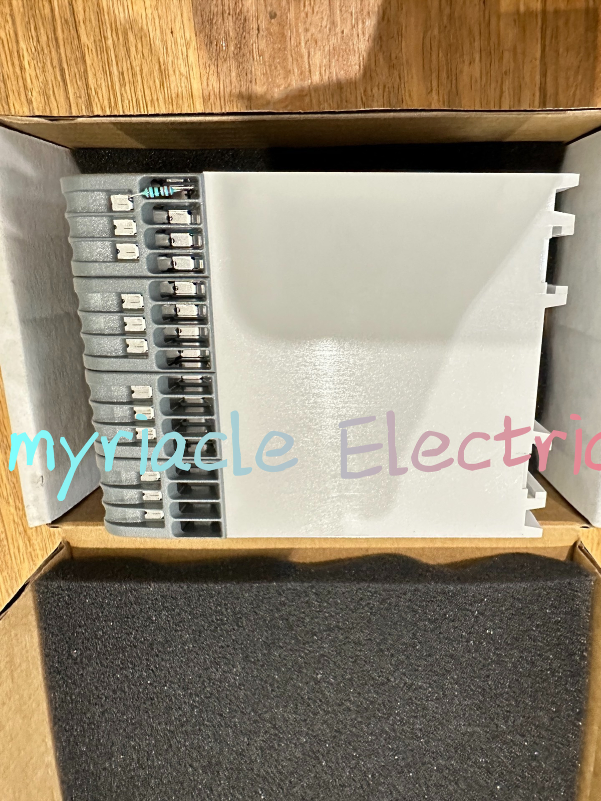 ABB 2TLA020070R1700 Programmable Safety Controlle Brand New Fast FedEx or DHL#L