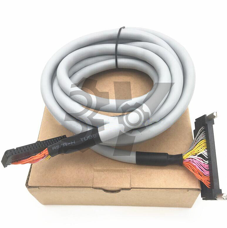 New 1PC HMI PLC programming cable XW2Z-100B