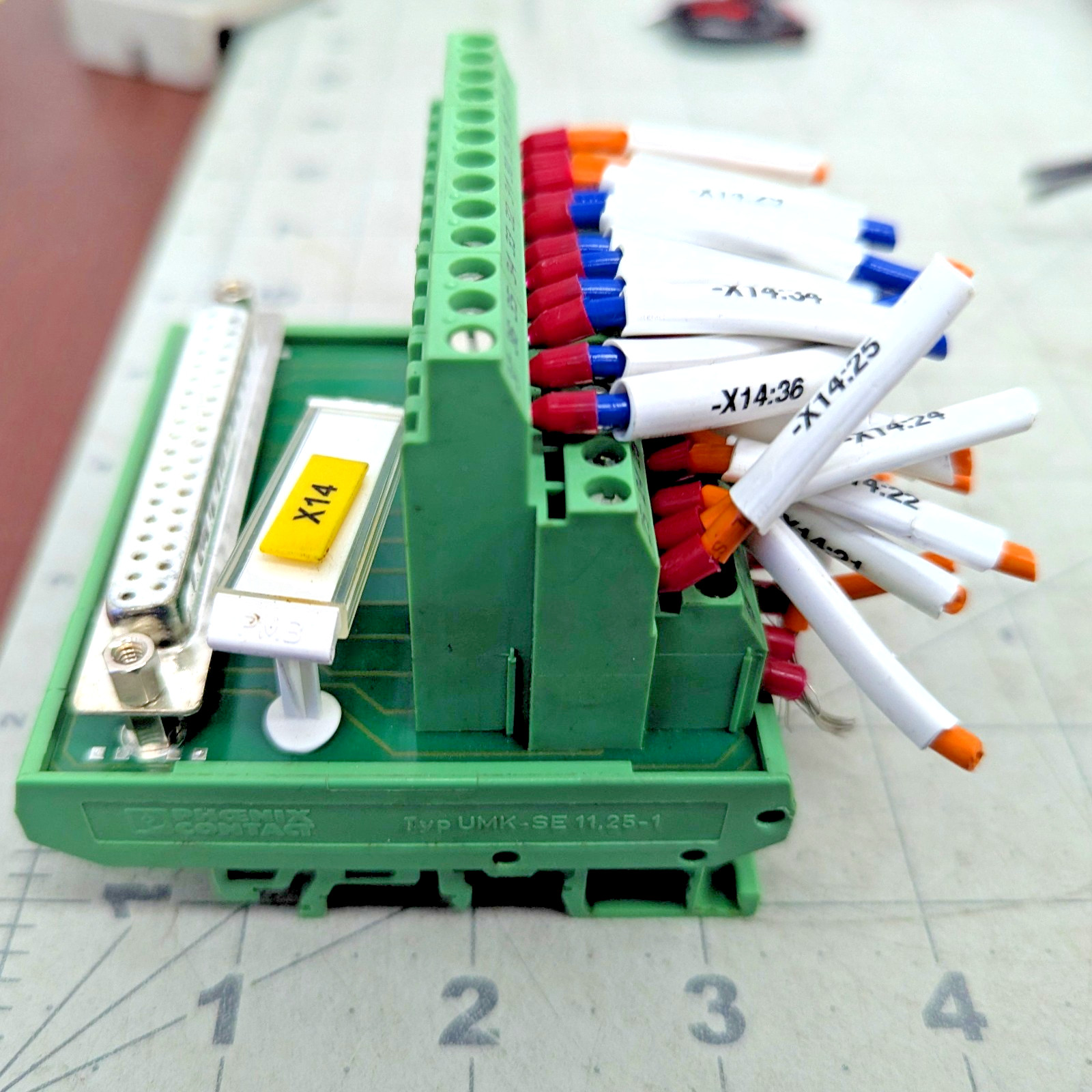 37 Position Din Rail Interface Module Termination board WORKING PULL [Z3B8]