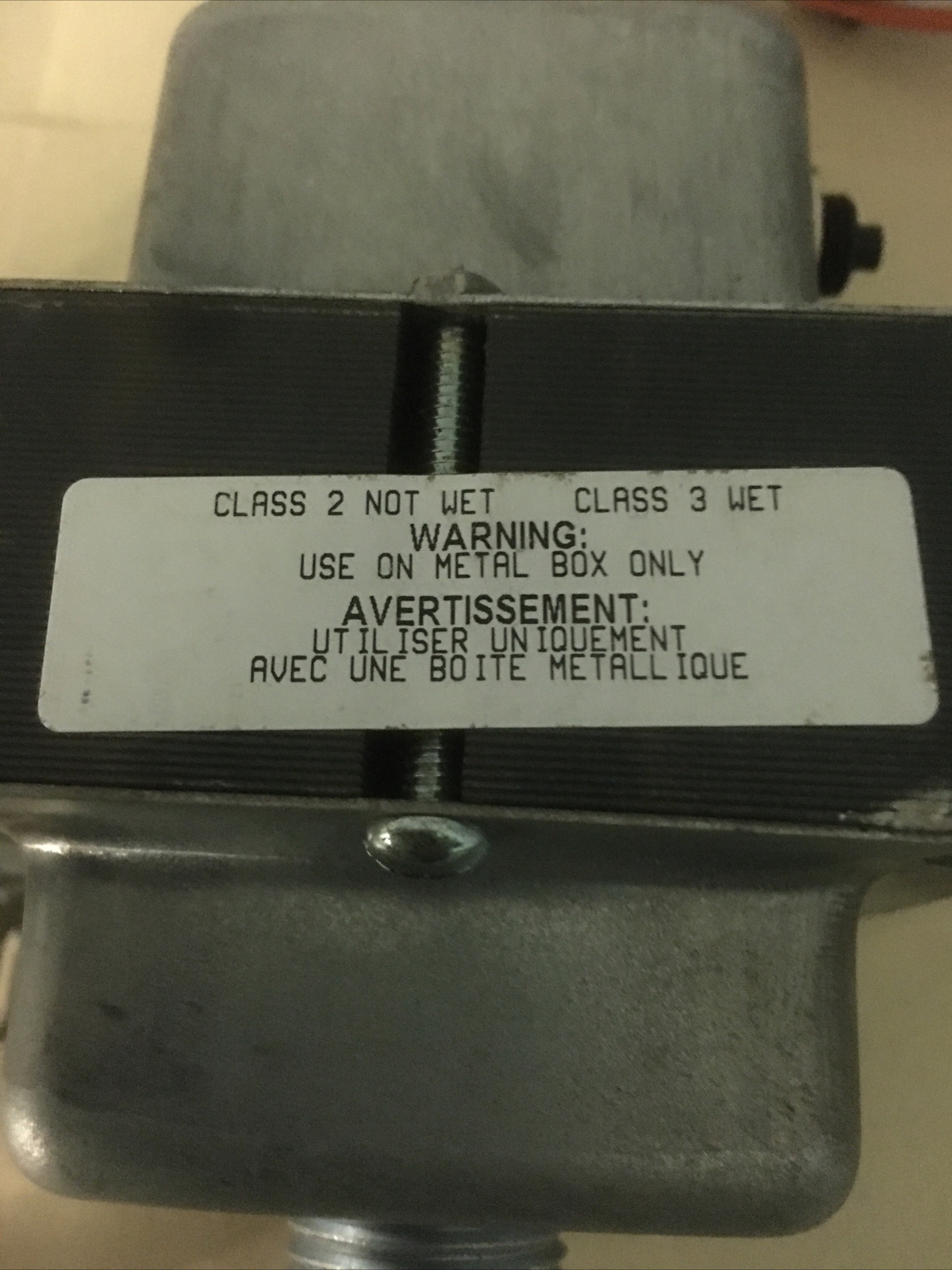 JOHNSON CONTROLS Y66T13-0 TRANSFORMER 120/208/240Vac Primary 24Vac Secondary