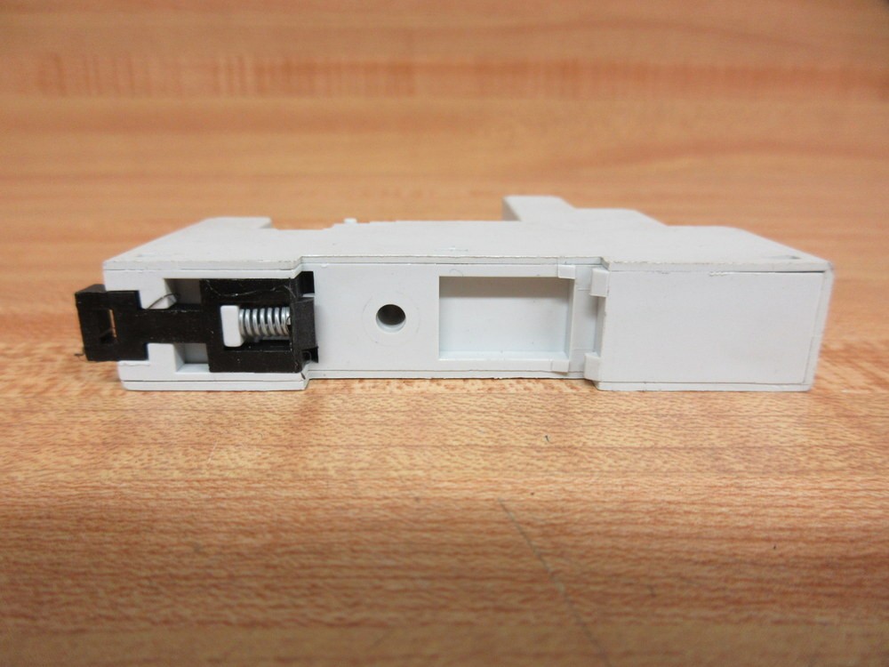 Allen Bradley 700-HN221 Relay Socket 700HN221