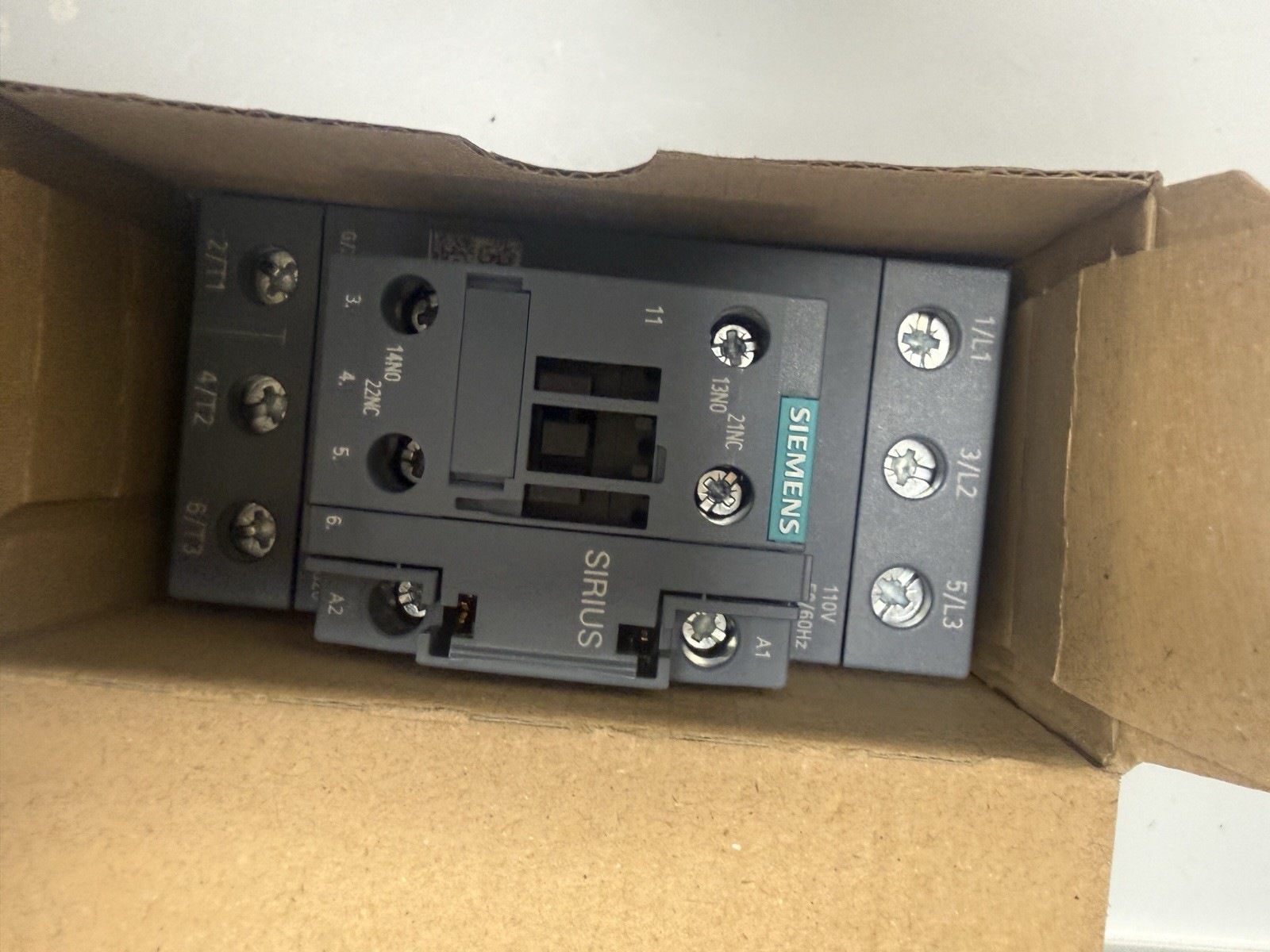 NEW Siemens 3RT2036‑1AG20 SIRIUS Contactor 110V AC Coil