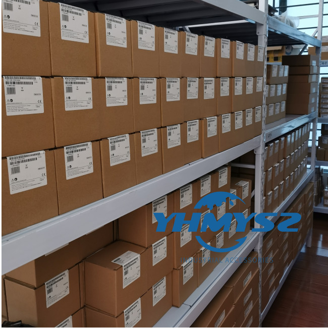 SIEMENS 6ES7972-0AA01-0XA0 6ES7 972-0AA01-0XA0 PLC 6ES79720AA010XA0 NEW IN BOX #