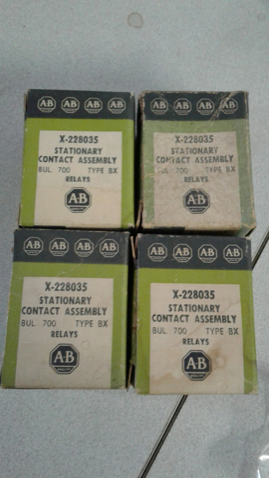Allen Bradley X-228035 Stationary Contact Assembly X228035 (Pack of 4)