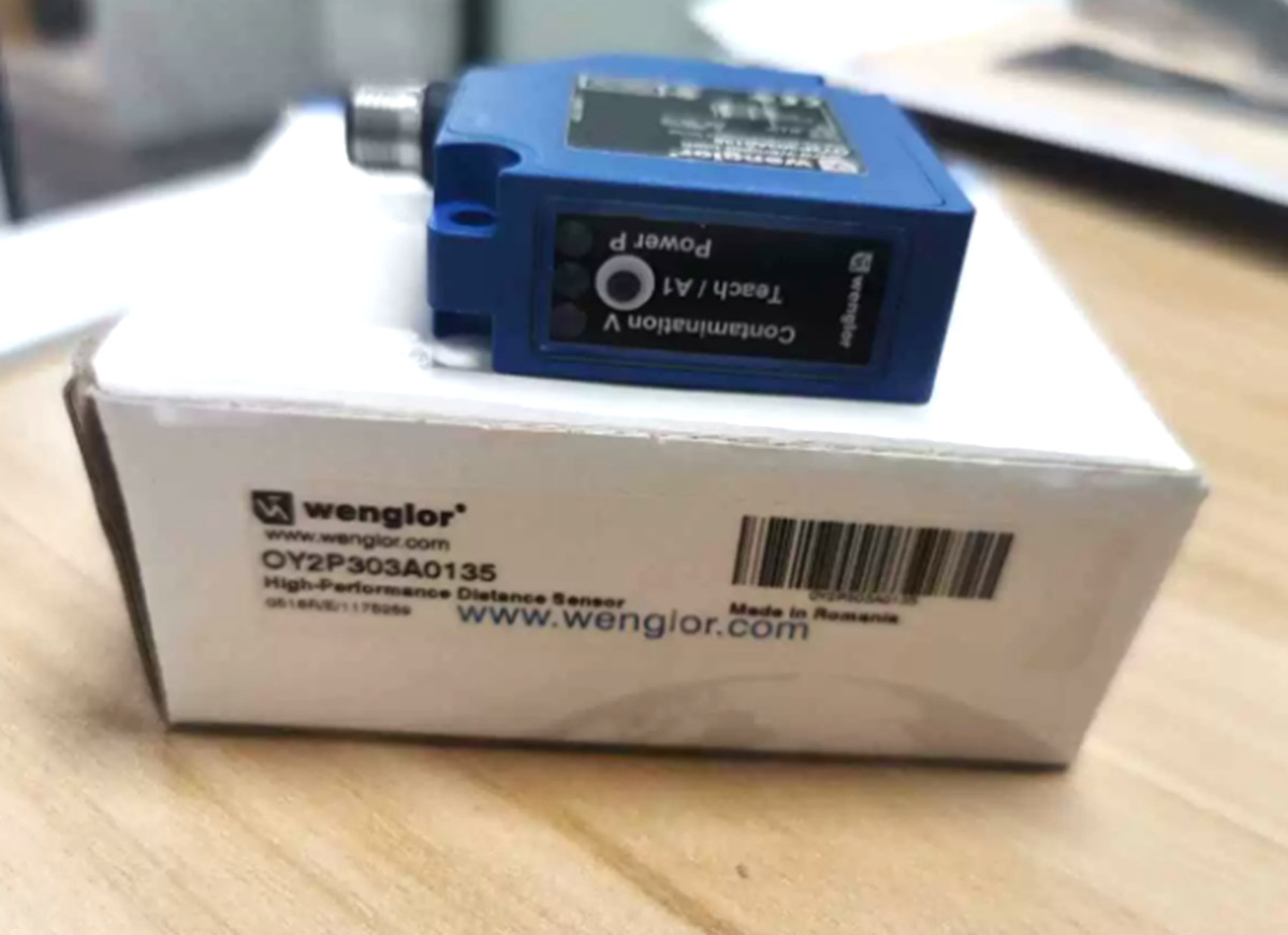 NEW Wenglor OY2P303A0135 Proximity Sensor
