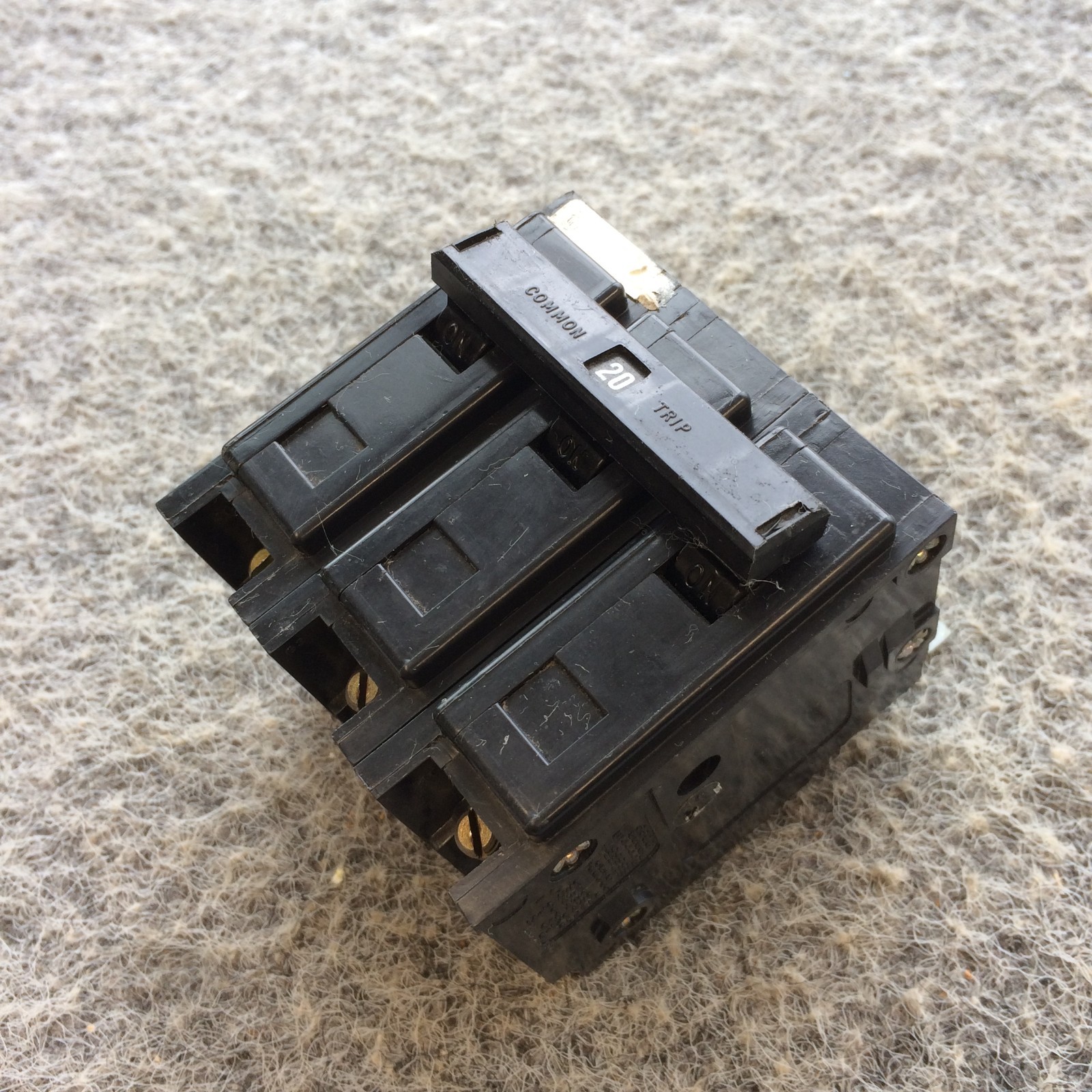 Siemens Eaton Cutler Hammer BAB3020H 3 Pole 20 Amp Bolt In Breaker NOS