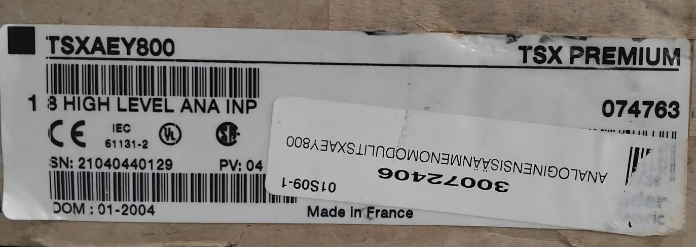 Schneider TSXAEY800 PLC Module/ TSX AEY Premium 074763/ PV:04 SV:1.00