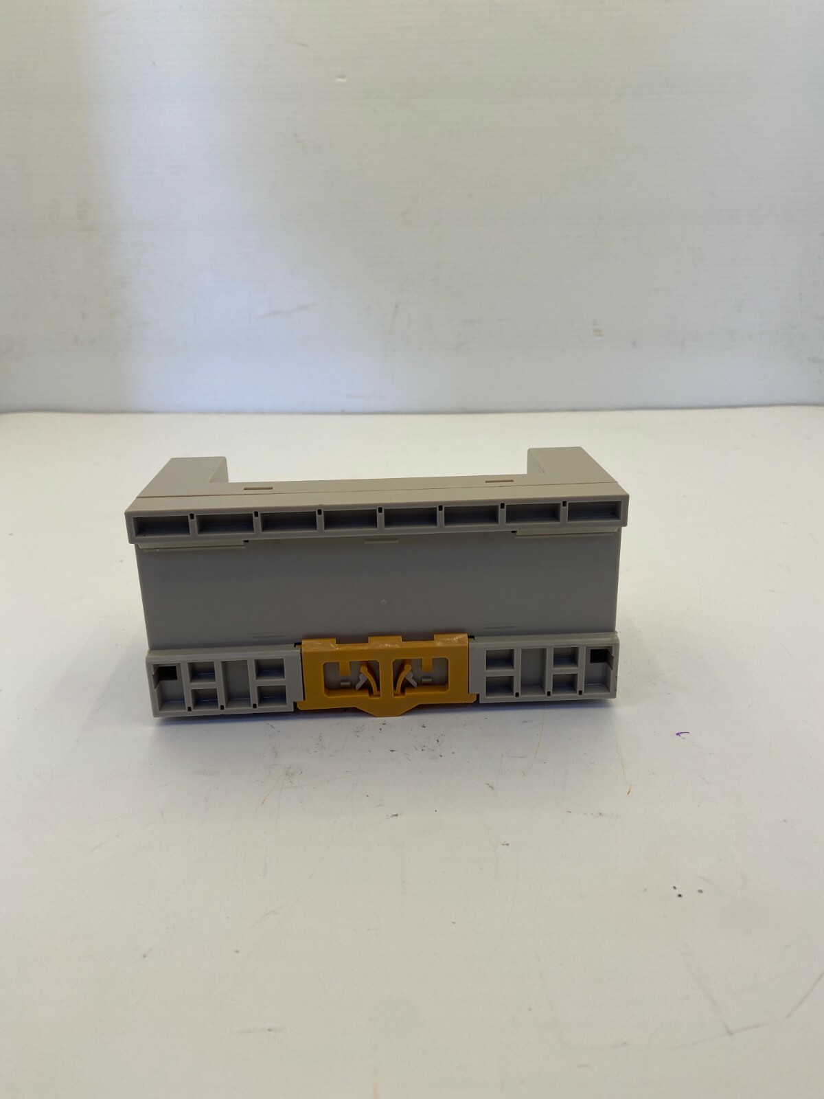 OMRON GT1-BSC01 DIGITAL INPUT UNIT 24VDC 16 POINT