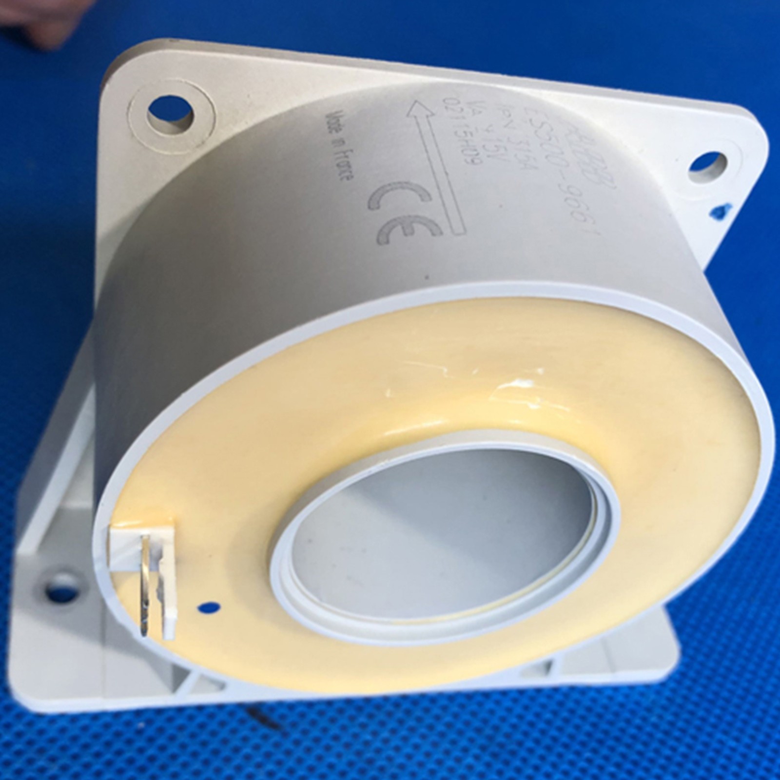 1 piece new abb ES500-9661 frequency sensor Free ship