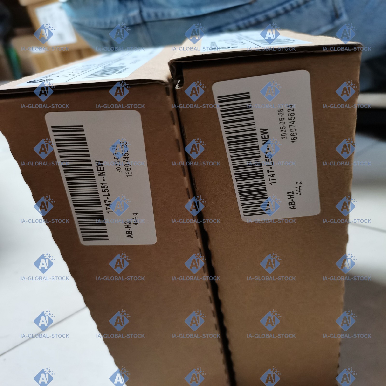 One Unit Brand New 1747-L551 Allen-Bradley US Fee Shipping + 1 Year Warranty