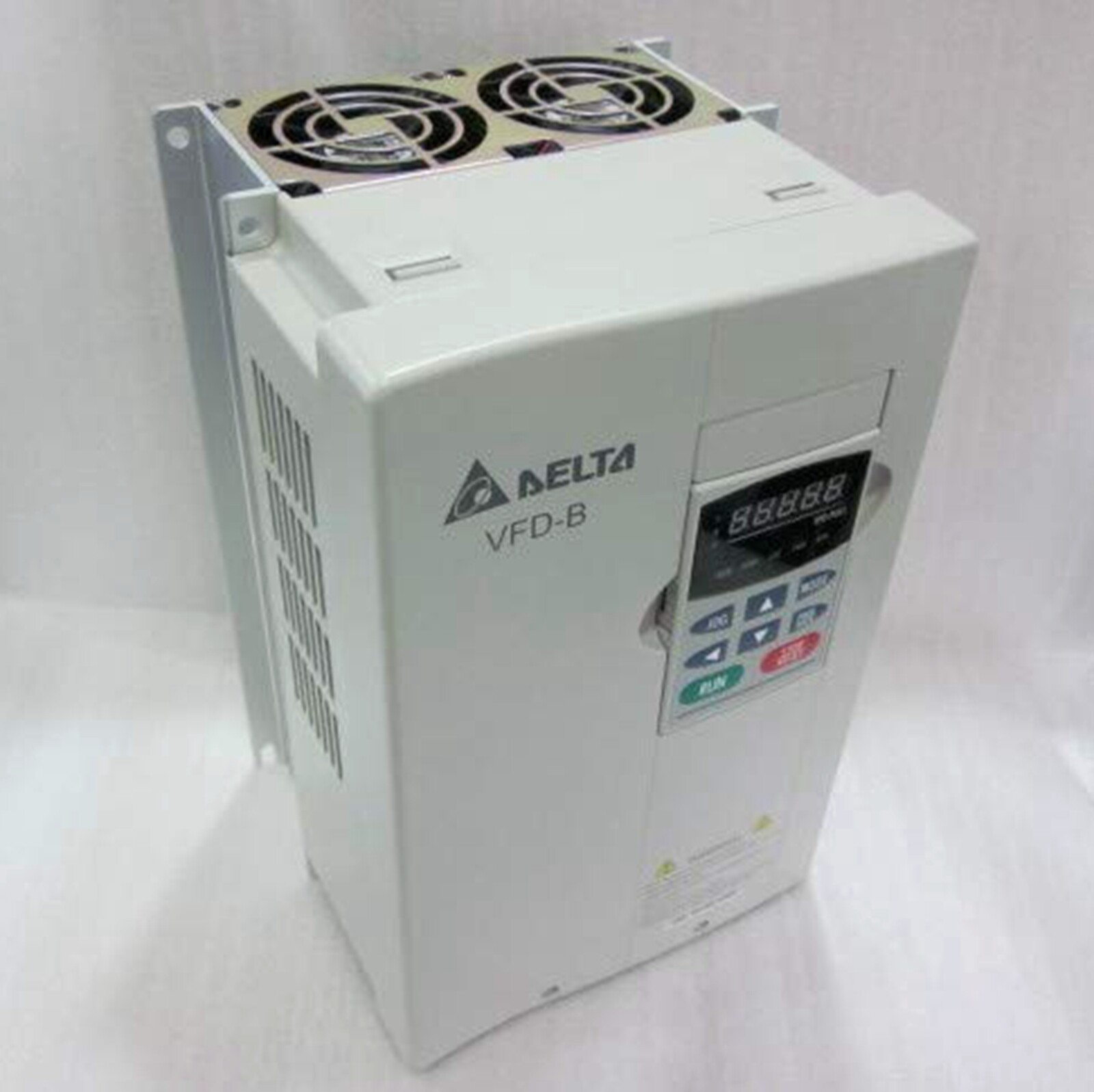 Delta VFD075B43A Open/Closed Loop Vector 3 Phase 460V Input 10HP AC Motor Drive