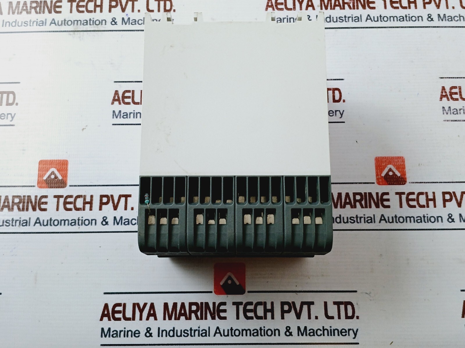 ABB 2TLA020070R1700 Programmable Safety Controller