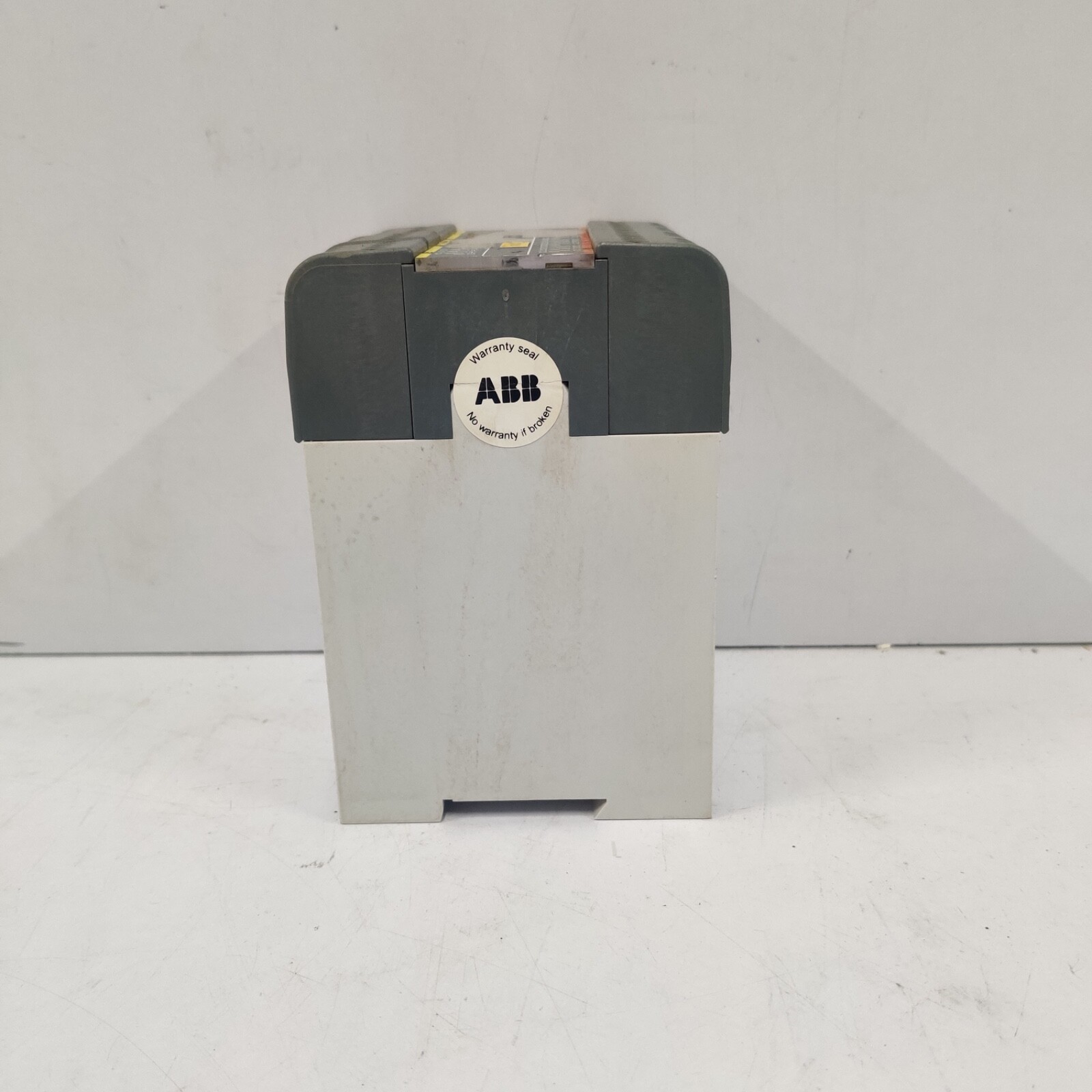 ABB PLUTO B46 V2 safety relay 2TLA020070R1700
