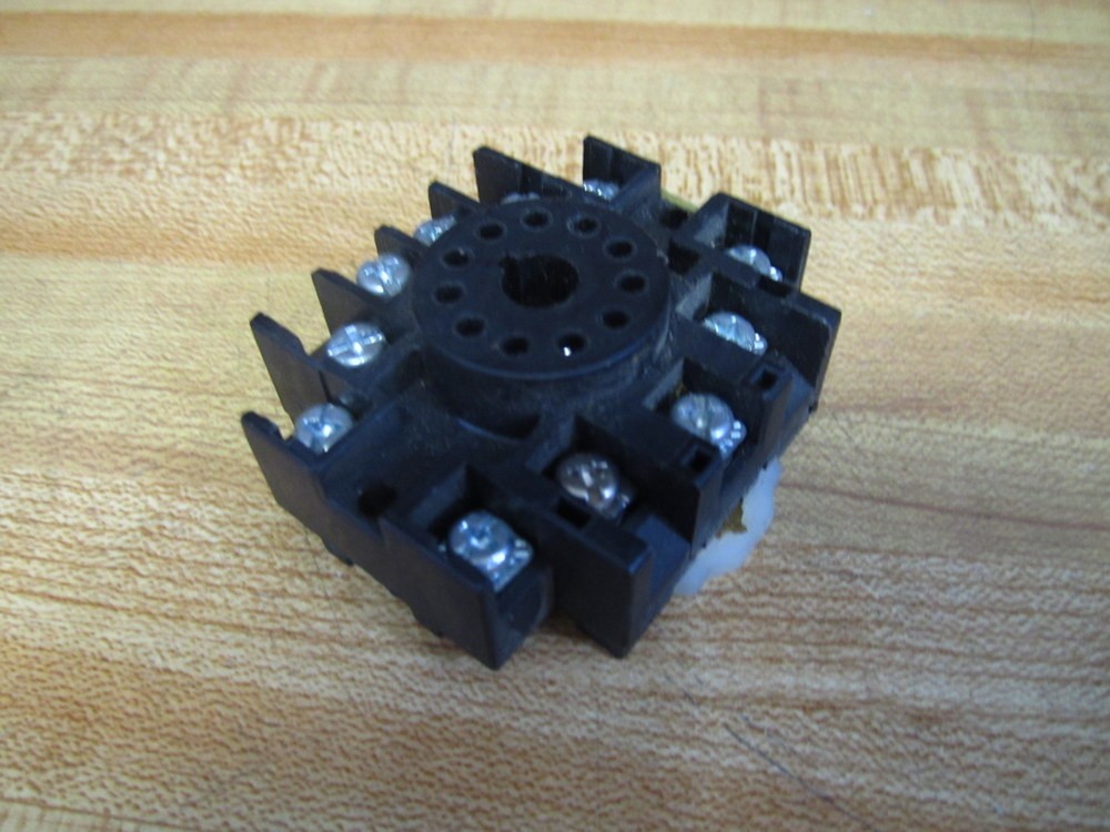 Allen Bradley 700-HN126 Relay Socket 700HN126 Black