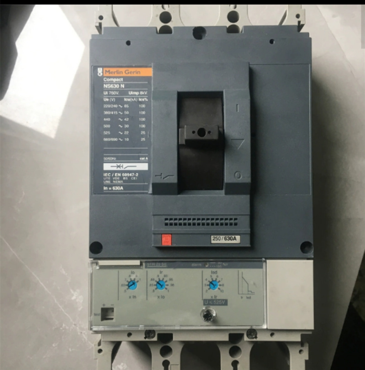ONE compatible NEW- Breaker NS630N 3P 630A STR23SE 26BO