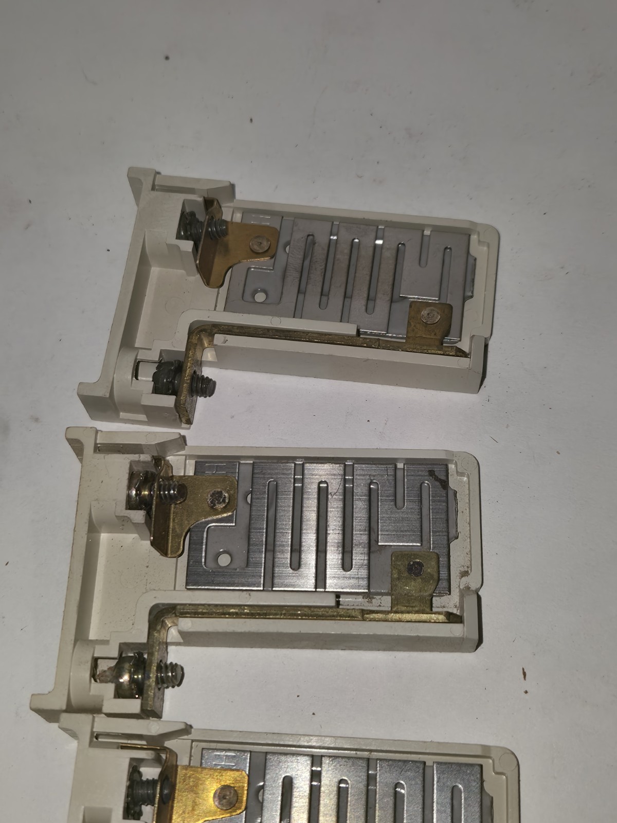 3 NEW CUTLER HAMMER H2008B-3 HEATER ELEMENT H2008B3