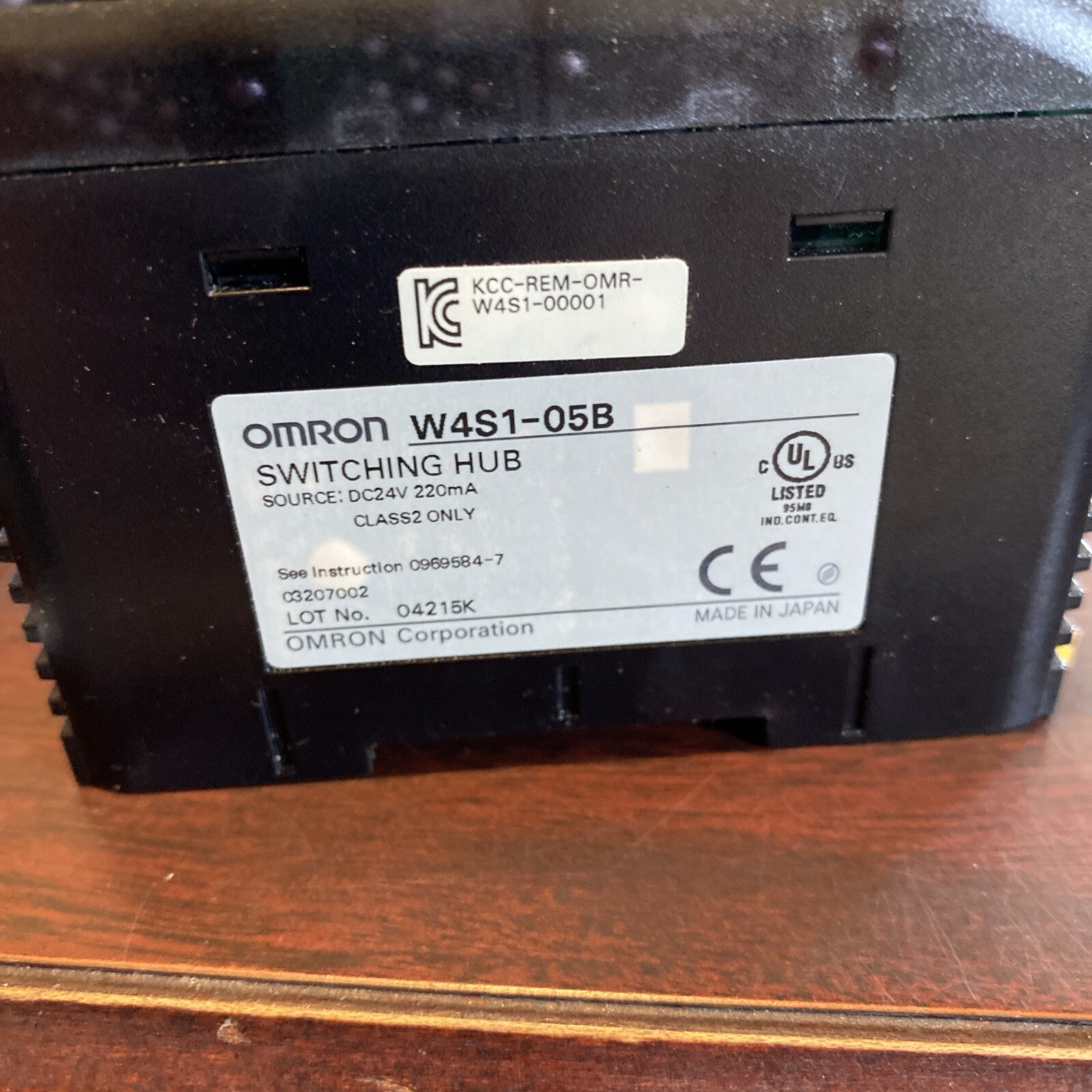 Used OMRON W4S1-05B Switching Hub