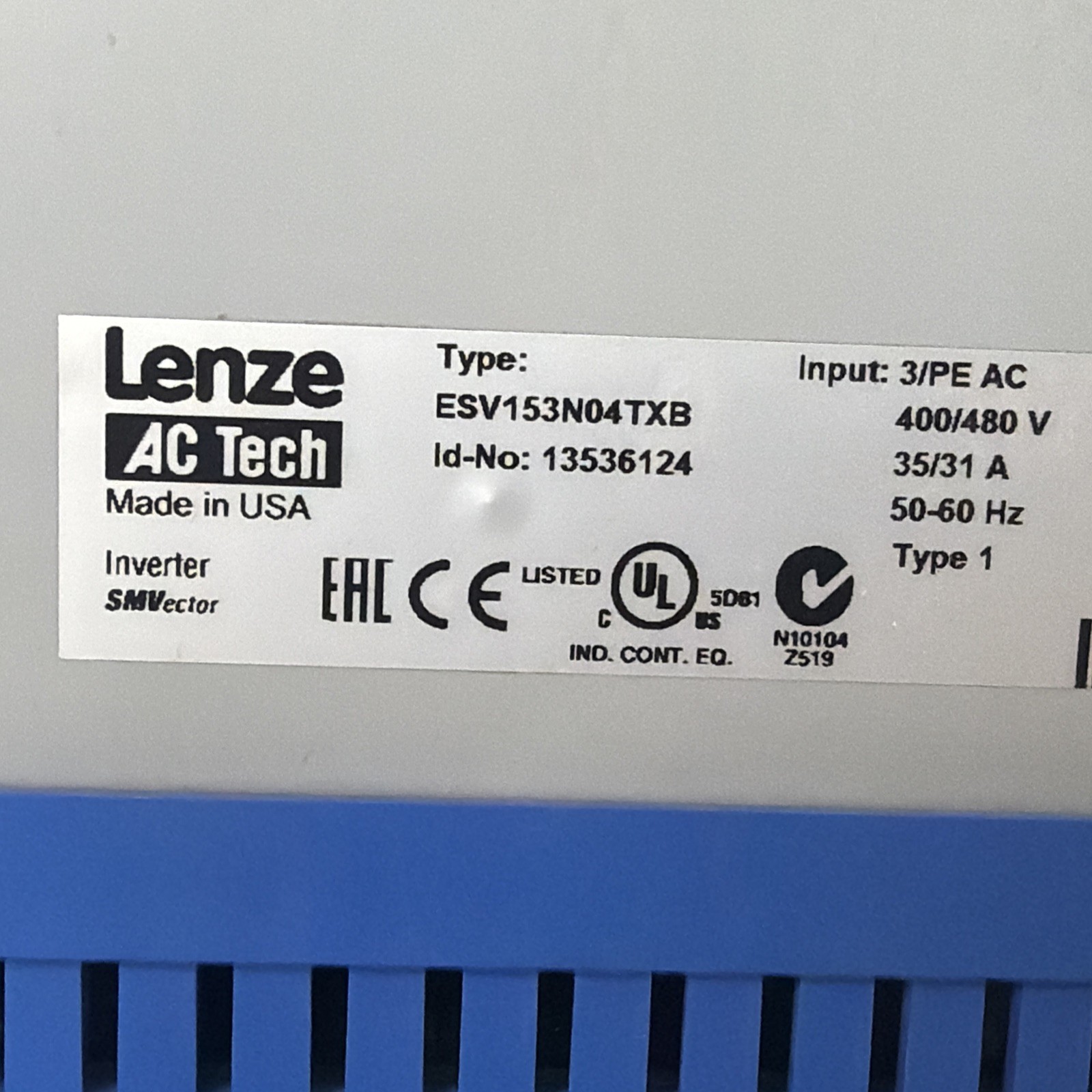 NEW LENZE ESV153N04TXB Inverter 1PC – SMVector AC Tech Inverter Open Box