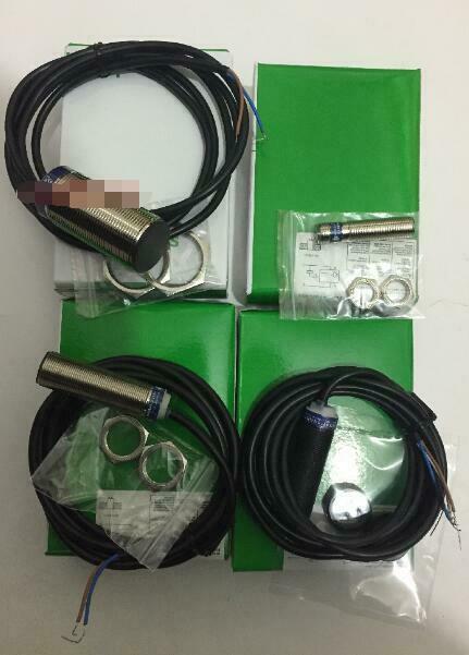 Schneider XS2D30NA140 Shippg New #YY0
