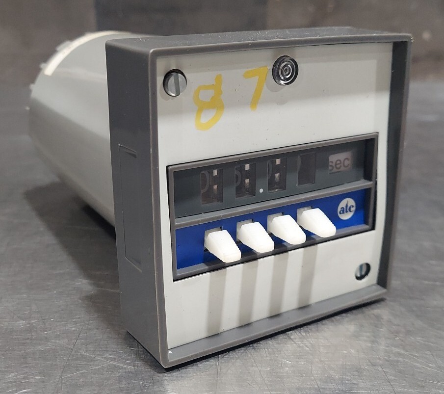ATC Panel-Mount On-Delay Timer 335A351A10PX. 120V, 60Hz. Our #2