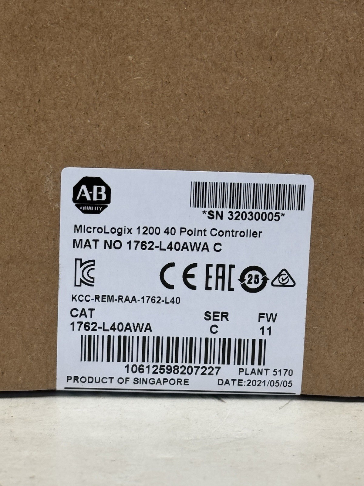 New AB 1762-L40AWA/C MicroLogix 1200 40 Point Controller 1762L40AWA serC US 1PC