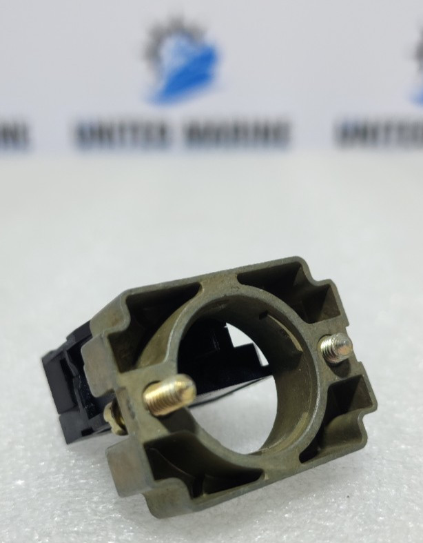 [LOT OF 4] Telemecanique ZB2-BE101 Contact Block With Base
