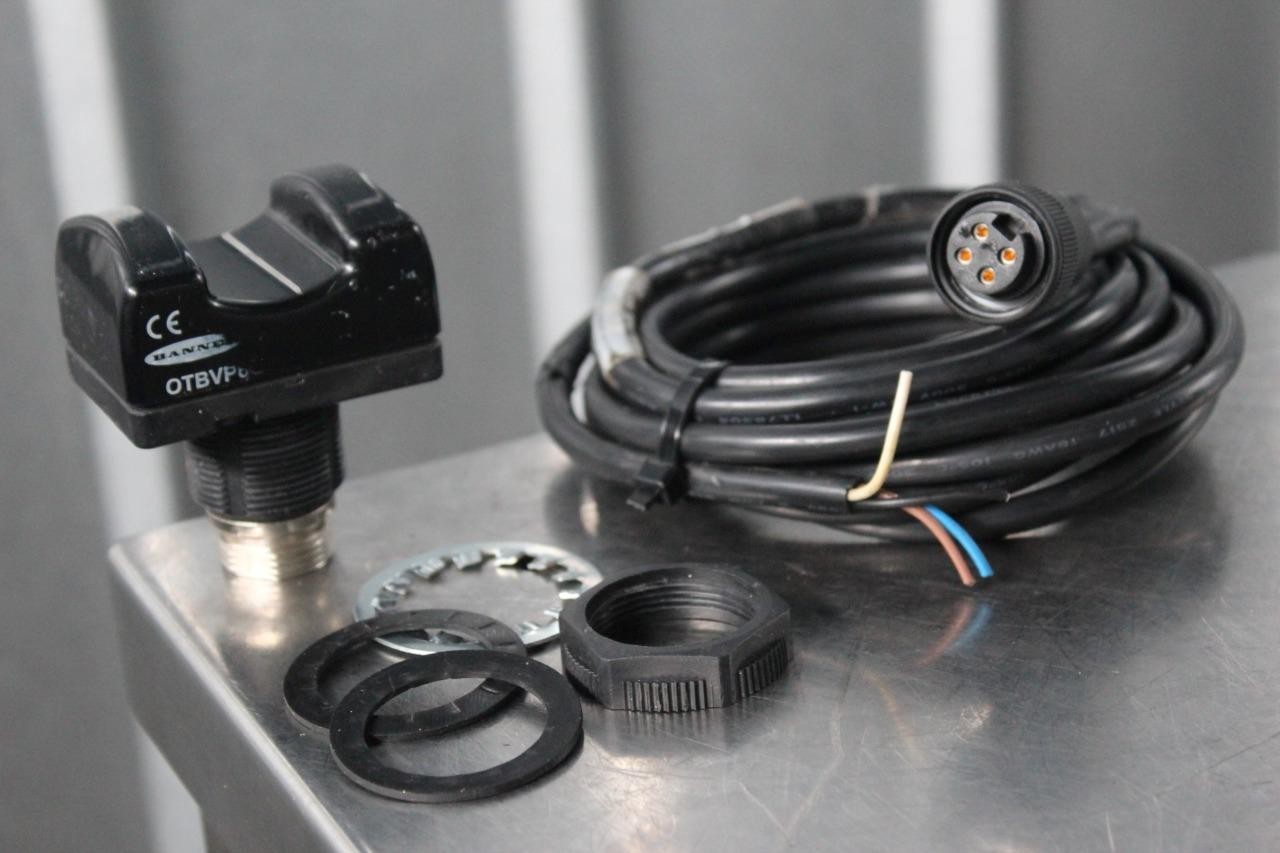 BANNER Opto-Touch OTBVP6QD Optical Touch Button + Power Cable – Part No. 28590
