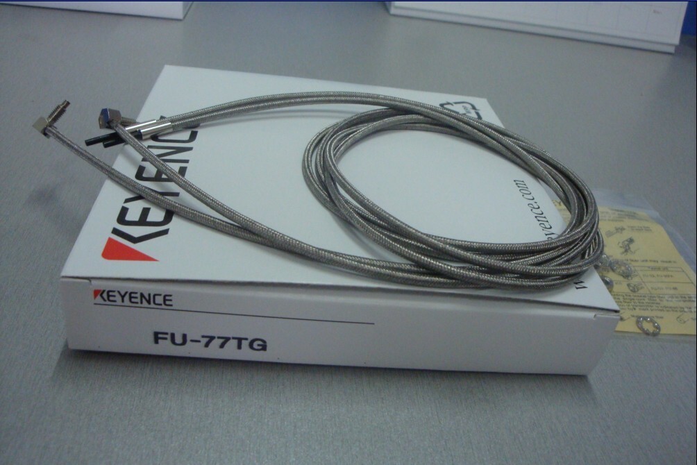 1PC New Keyence FU-77TG Transmissive Fiber Optic Sensor Free Shipping FU77TG