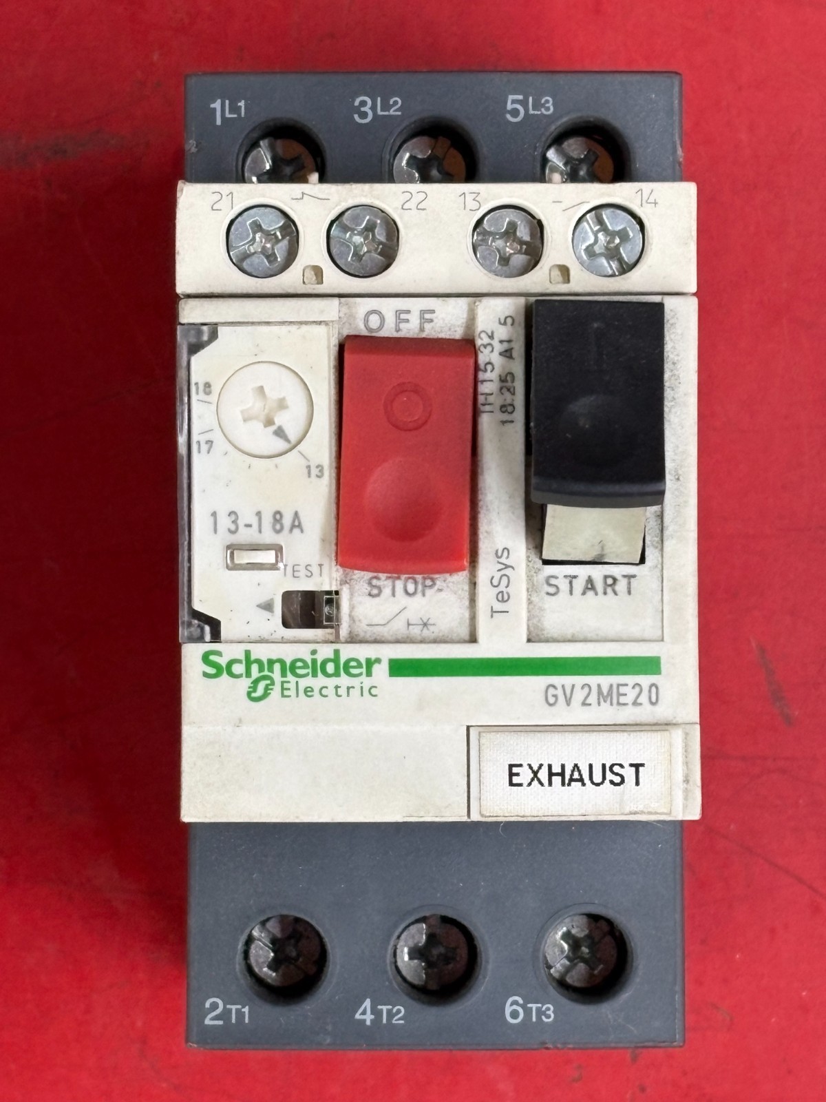 NEW TELEMECANIC SCHNEIDER ELECTRIC GV2ME20 MOTOR CIRCUIT BREAKER EXHAUST