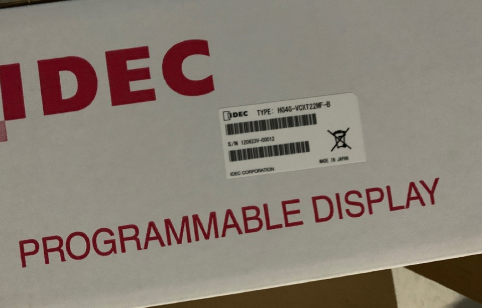 Brand New IDEC HG4G-VCXT22MF-B Programmable Display Fast Shipping