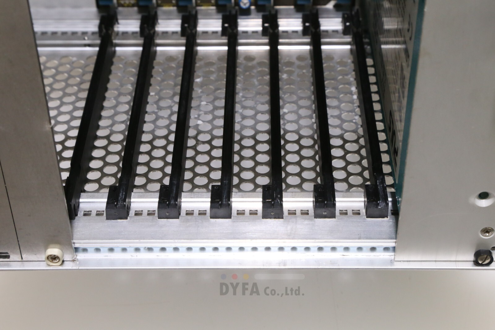 SIEMENS Chassis used 6AR1305-0AB07-0AA0 LB-100098155 PLC-I-3235=9T44