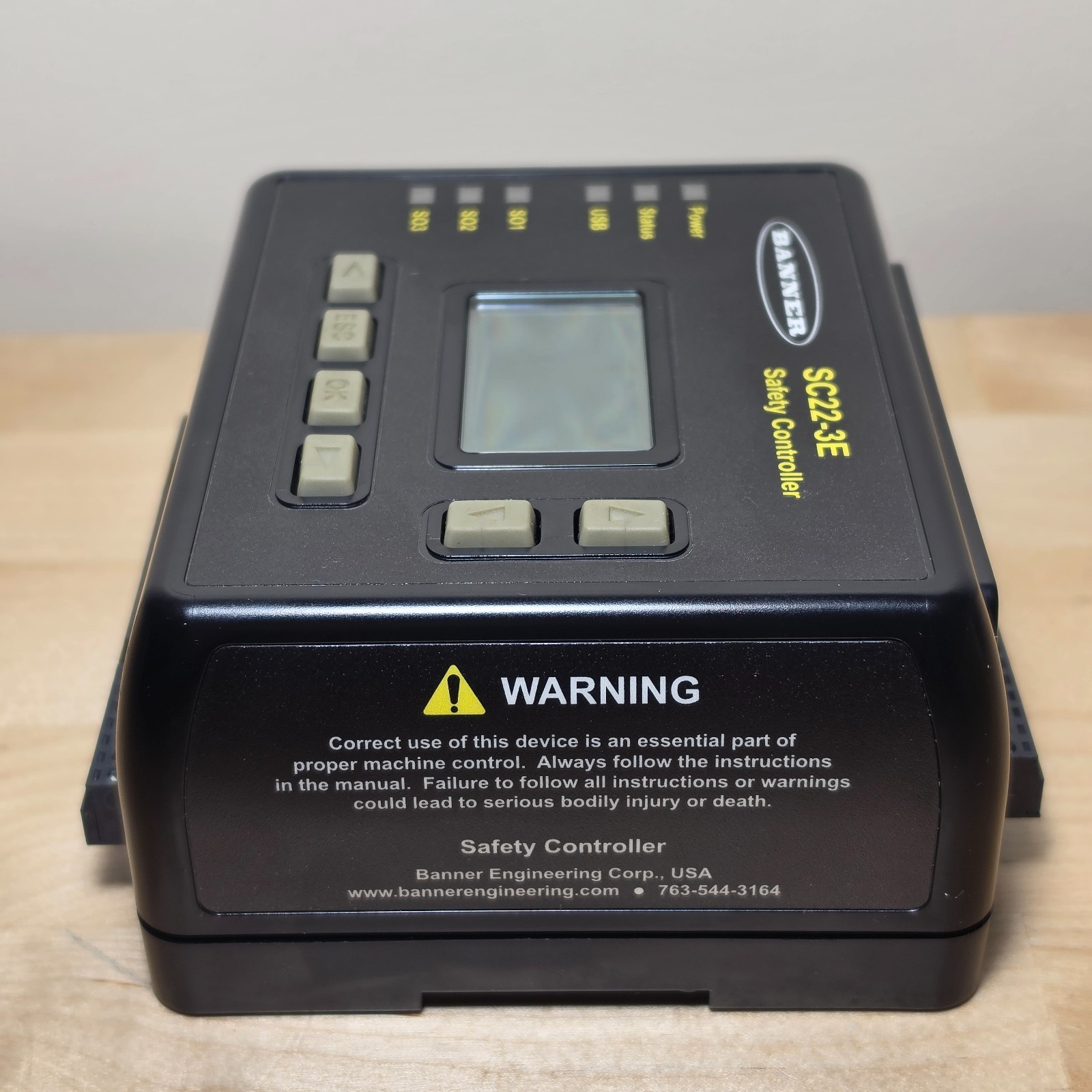 Banner SC22-3E Safety Controller 24VDC