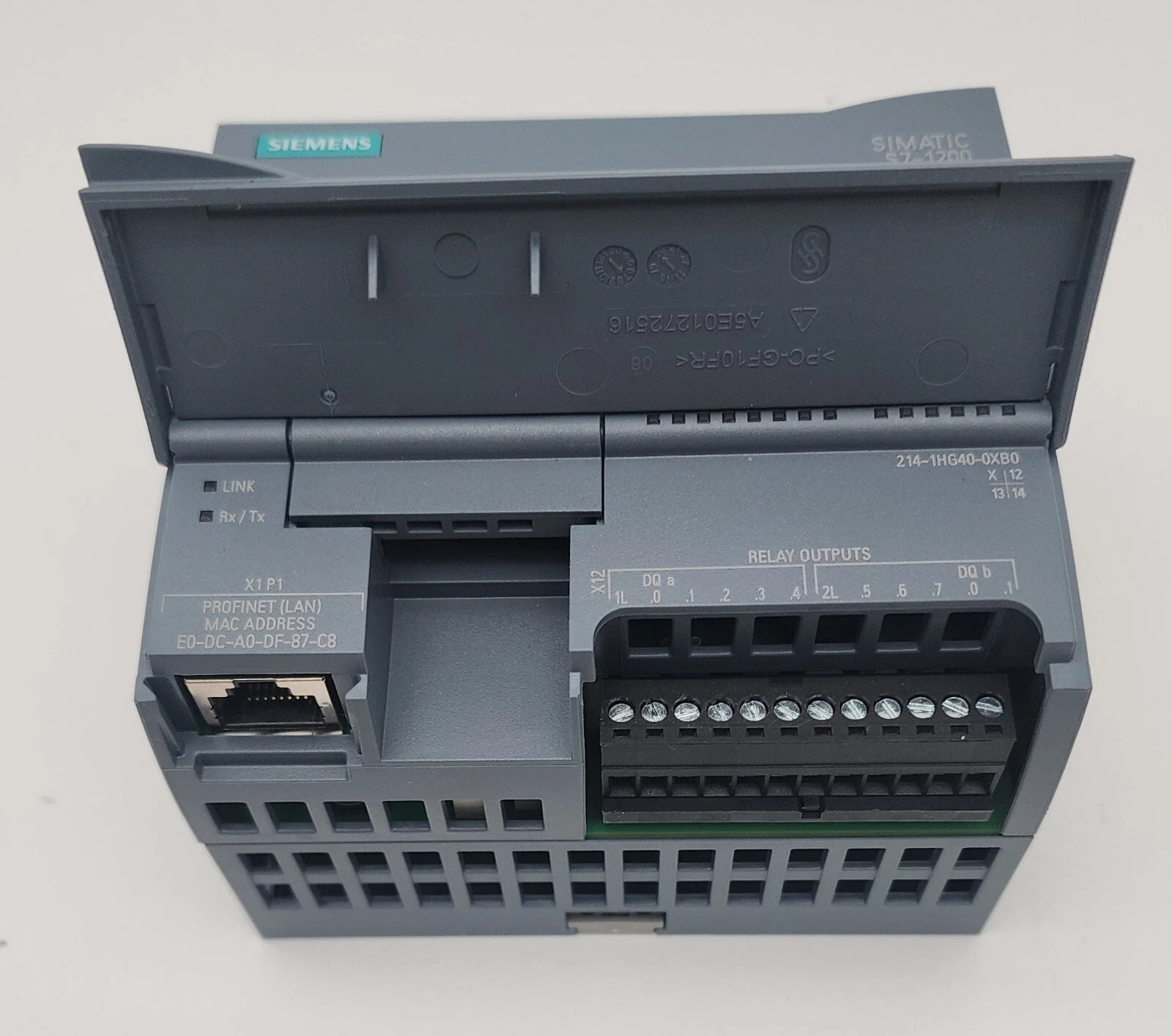 SIEMENS 6ES7214-1HG40-0XB0 CPU 1214C DC/DC/RLY / 6ES72141HG400XB0 *NDA AVAILABLE