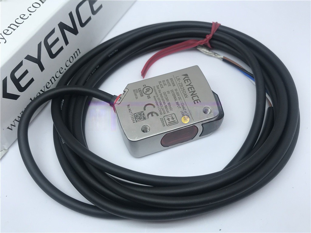 1pcs Brand New Keyence CMOS Laser Sensor LR-ZB250AN LRZB250AN