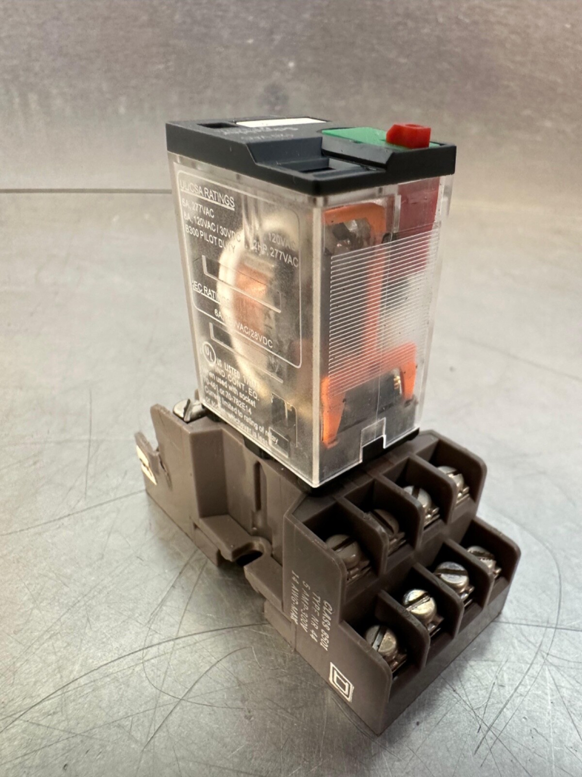 Schneider 792XDXM4L 120A Relay + Square D 8501 Base (4D-25)