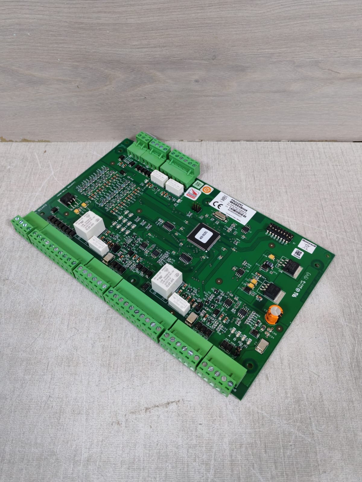 HONEYWELL PRO32R2 2-READER BOARD 10291-0000-F REV.C ACCESS CONTROL UNIT