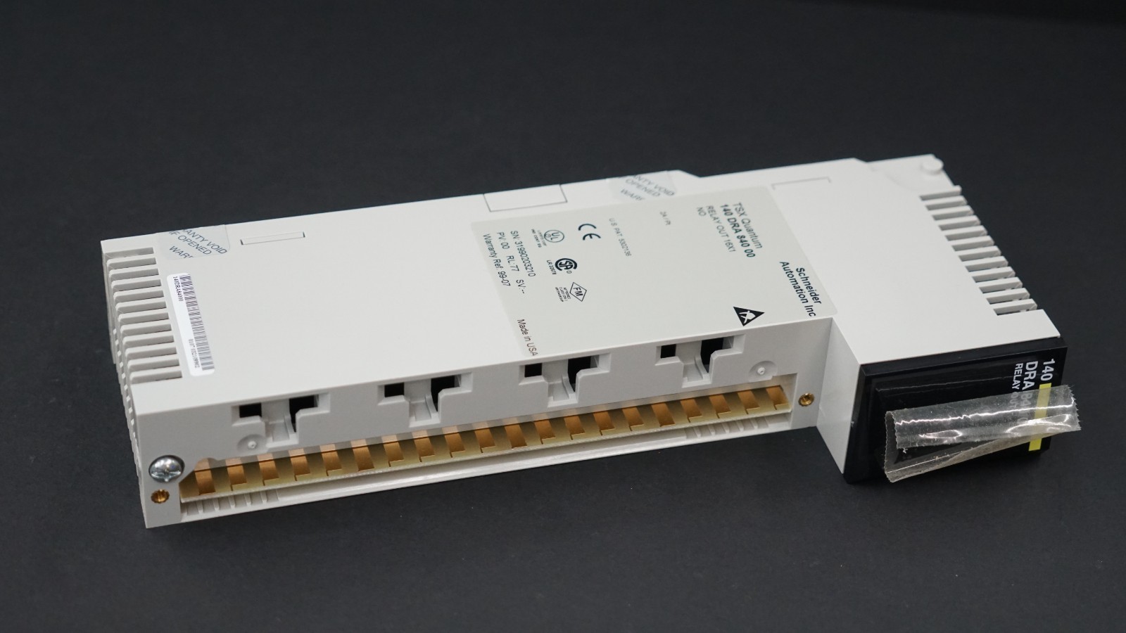 Schneider Electric 140DRA84000 Modicom TSX Quantum Relay Output Module, 16x1NO