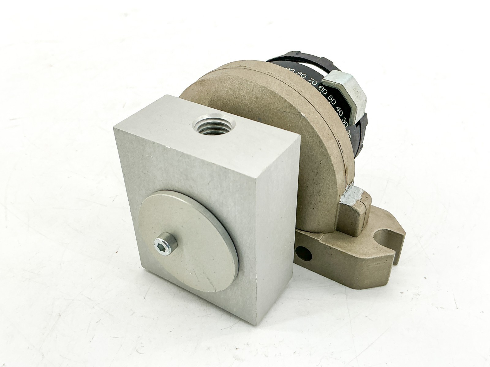 New Festo DSR-25-180P-SA Semi-Rotary Drive 116PSI 8Bar 154387