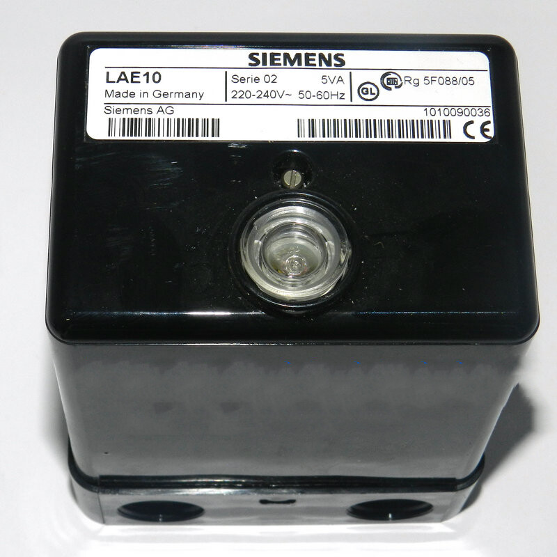 One New Siemens LAE10 Burner Flame Relay Controller Expedited Shipping