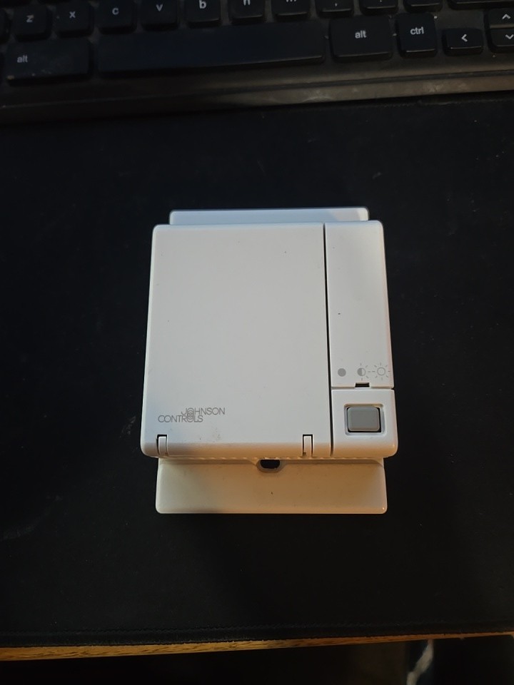 Johnson Controls 24-9726-9 Wall Mount Thermostat Module