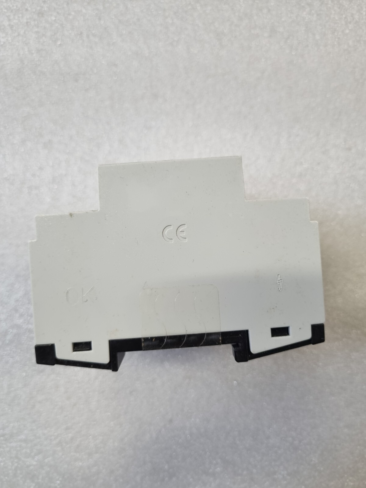 Schneider MTN649330 Universal dimming actuator REG-K/2×230/300W, light grey