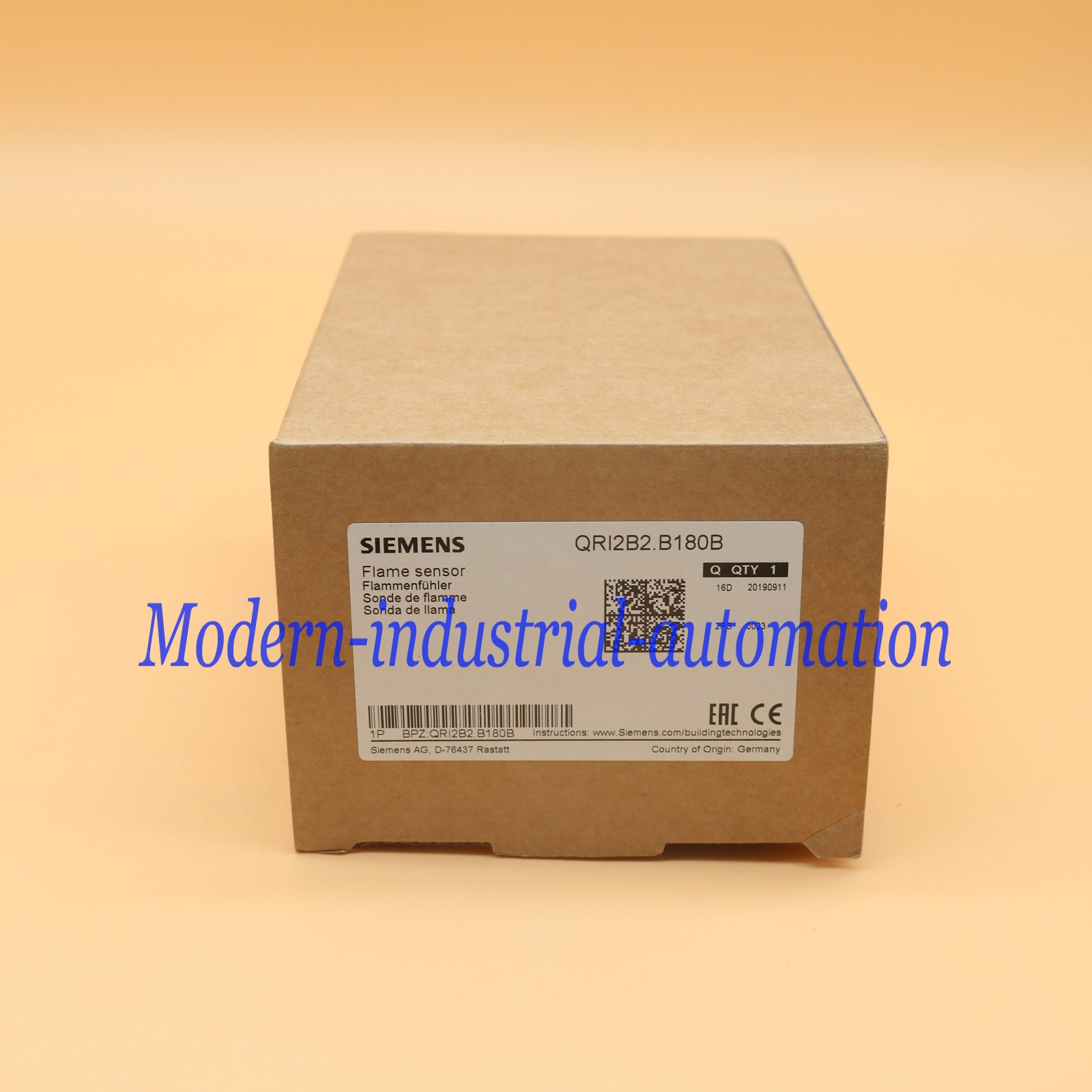 1PC New Siemens flame detector QRI2B2.B180B QRI2B2.B180B 1 year warranty#XR