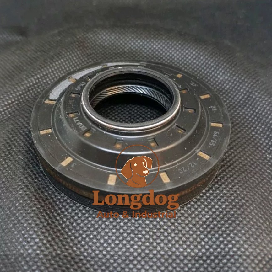 1PC NEW FIT FOR 28X64/65X12/20 differential oil seal
