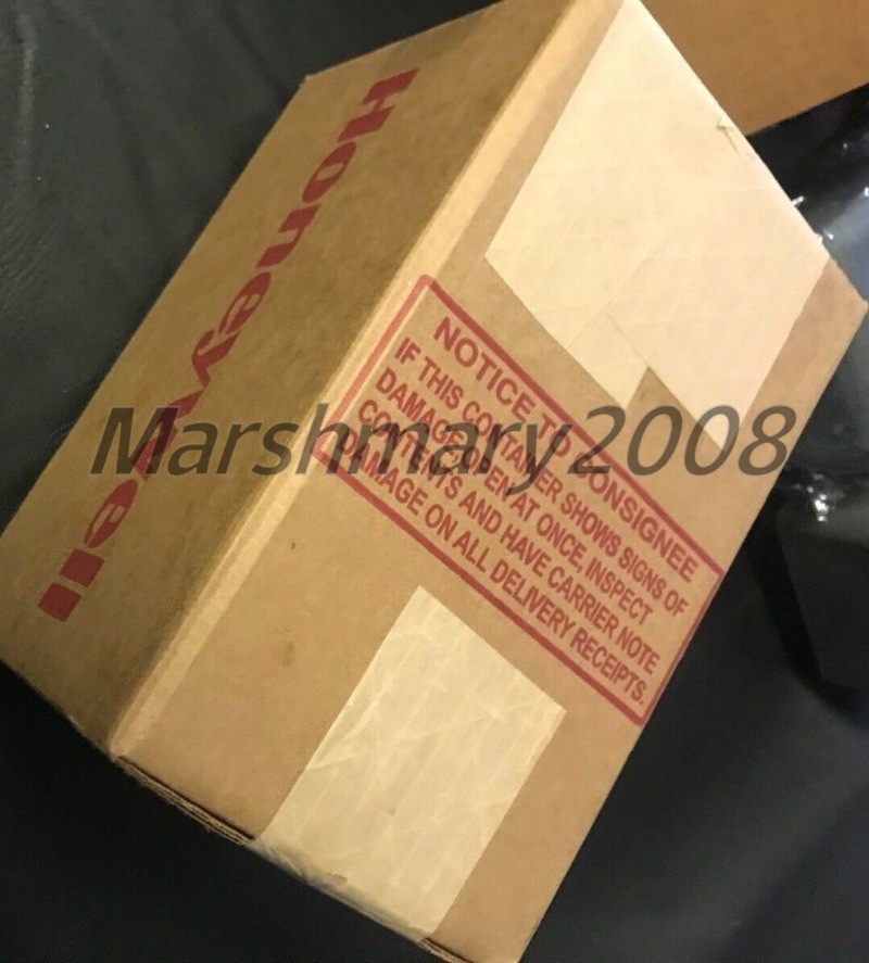 1PC Honeywell C7012E1104 Burner Detector C7012E1104 New Expedited Shipping