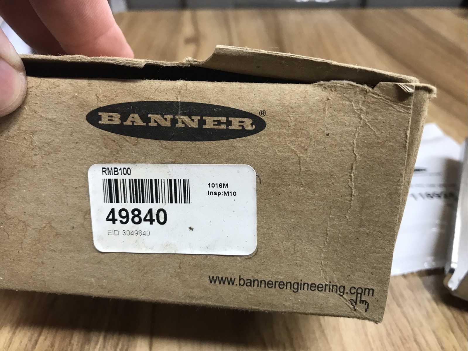 Banner RMB100 (49840) reflector bracket for BRT-84